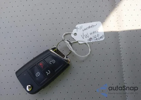 2020 Volkswagen Tiguan 2.0T Se/2.0T Se R-Line Black/2.0T Sel from USA, damaged, VIN 3VV2B7AX8LM043690